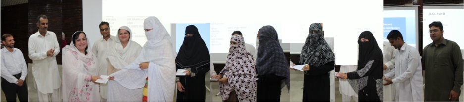 UNIVERSITY OF SWABI DECLARES BA/BSc ANNUAL 2015 RESULTS. VICE CHANCELLOR PROF. DR NOOR JEHAN DISTRIBUTED PRIZES AMONG POSITION HOLDERS